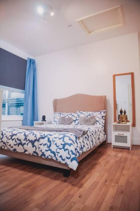 3 Bed Flat With Balcony Central ロンドン エクステリア 写真
