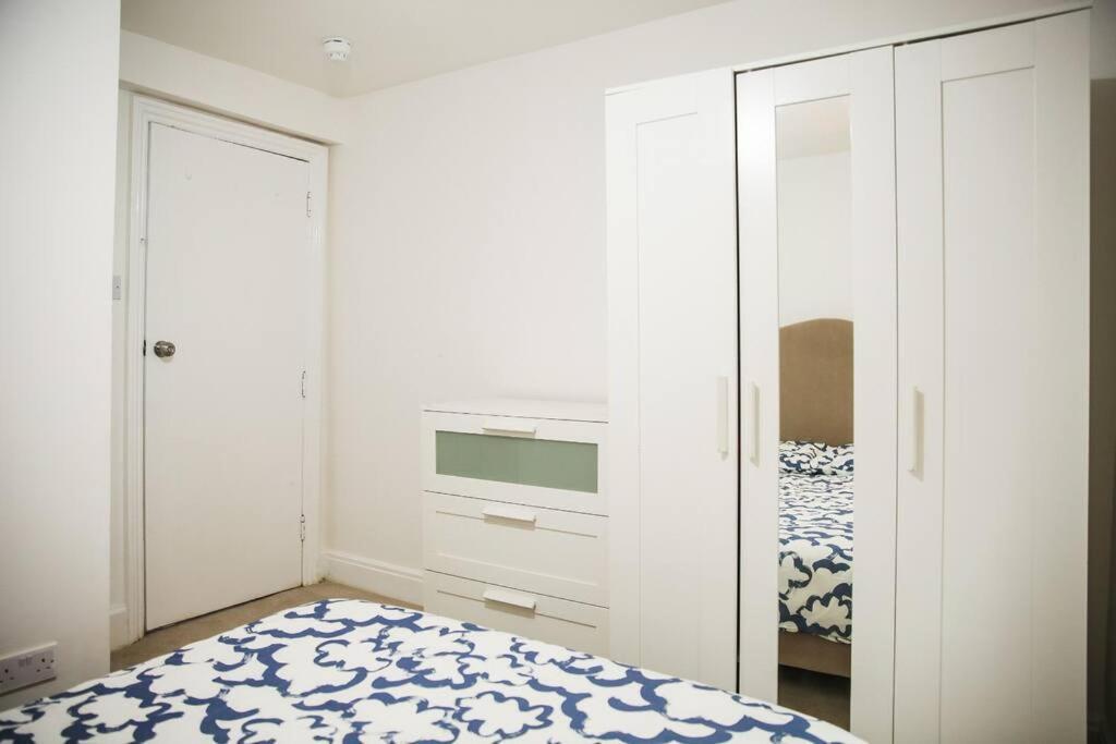 3 Bed Flat With Balcony Central ロンドン エクステリア 写真