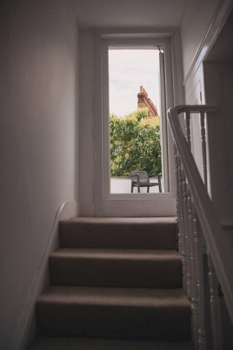 3 Bed Flat With Balcony Central ロンドン エクステリア 写真