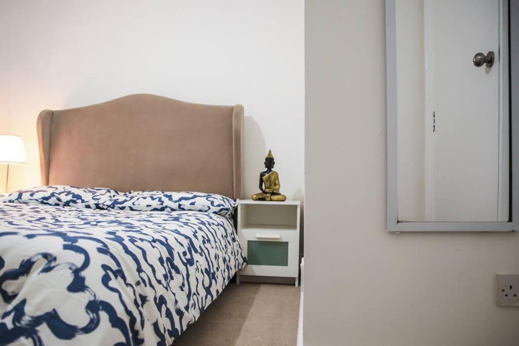 3 Bed Flat With Balcony Central ロンドン エクステリア 写真
